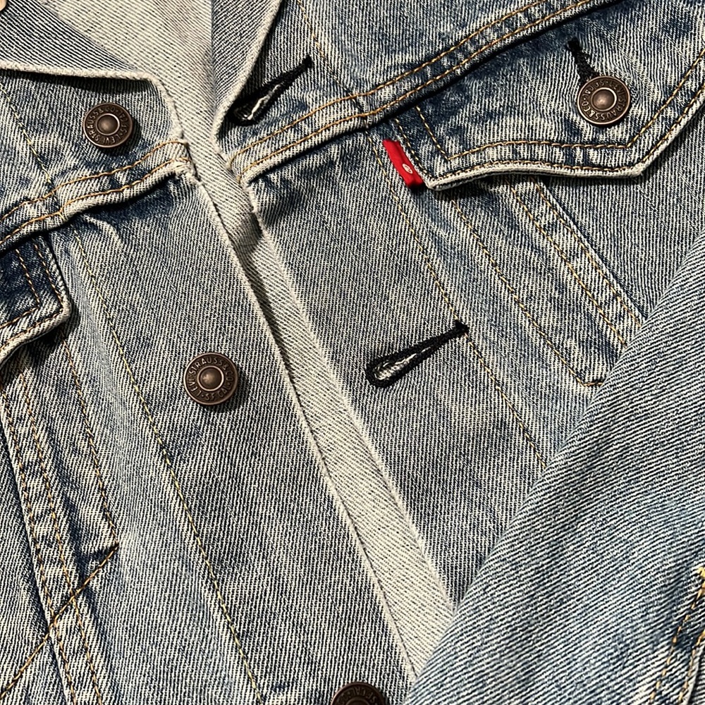 Levi’s Jacket - Picture 4 of 4